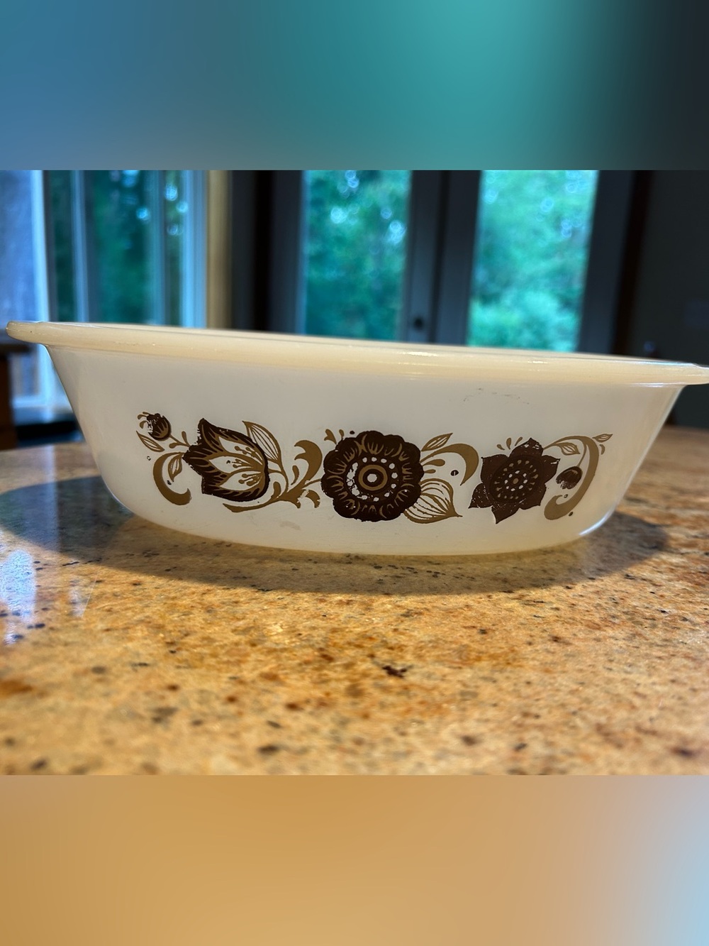 Glasbake Black Tulip #J235 1 qt Oval Milk Glass Open Casserole Vintage
